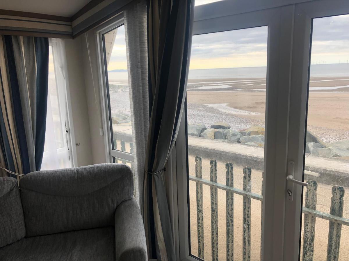 Caravan Hire Golden Sands Sea Front Kinmel Bay Extérieur photo