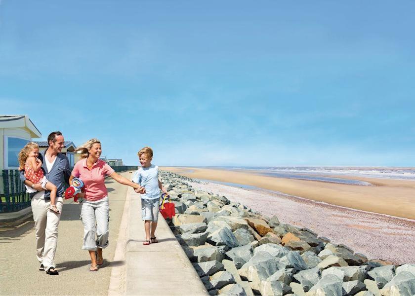 Caravan Hire Golden Sands Sea Front Kinmel Bay Extérieur photo