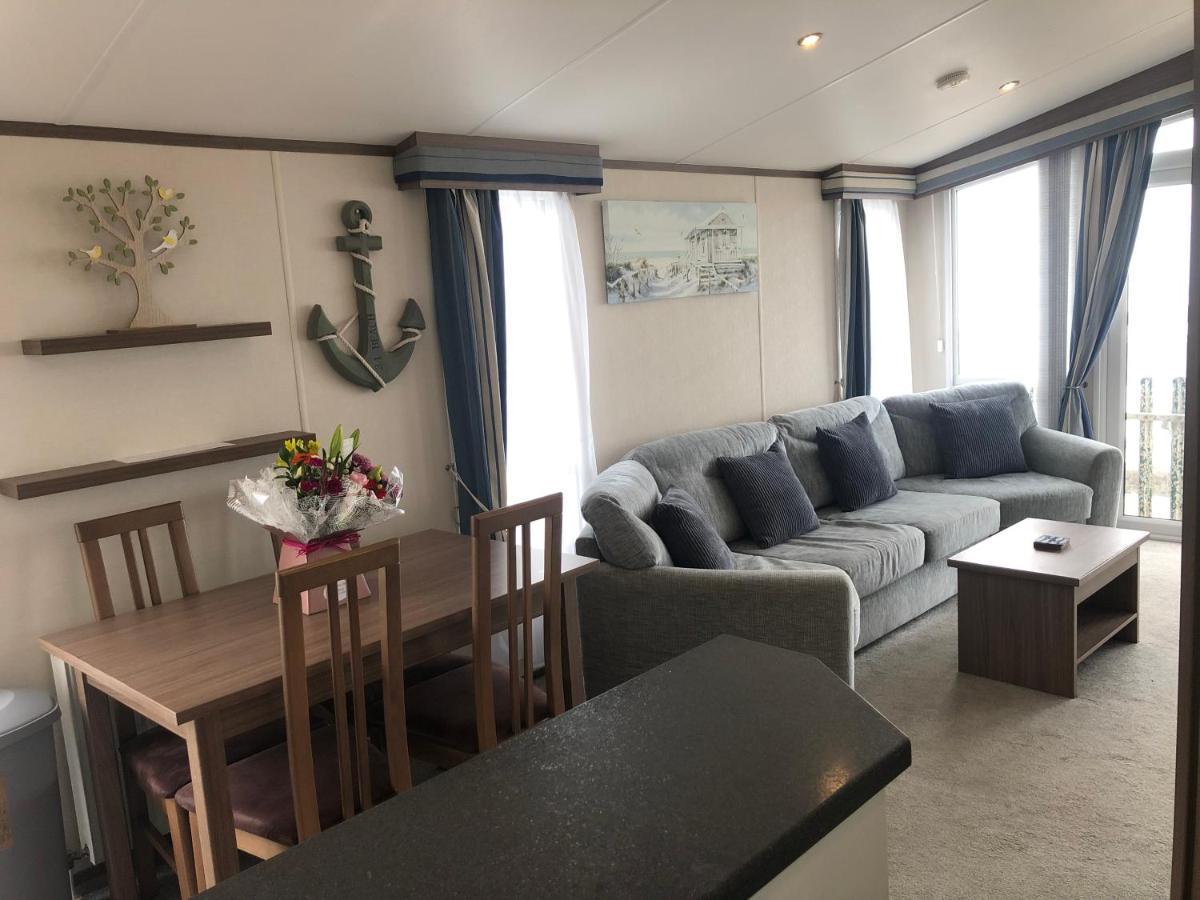 Caravan Hire Golden Sands Sea Front Kinmel Bay Extérieur photo