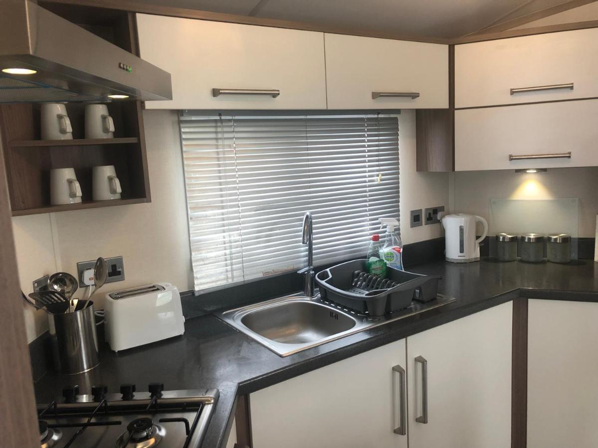 Caravan Hire Golden Sands Sea Front Kinmel Bay Extérieur photo